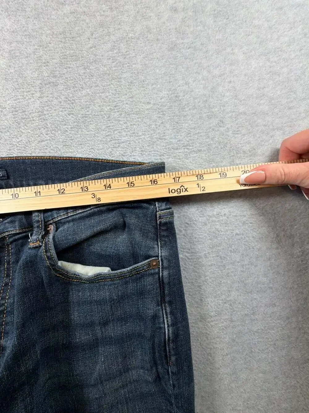 Lucky Brand Men's Slim Fit Medium Wash Denim Jeans W33 L34